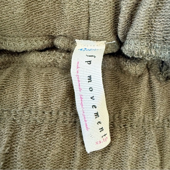 Free People Movement Sunny Skinny Sweats/Joggers Size XS in Everest Olive - Picture 5 of 6
